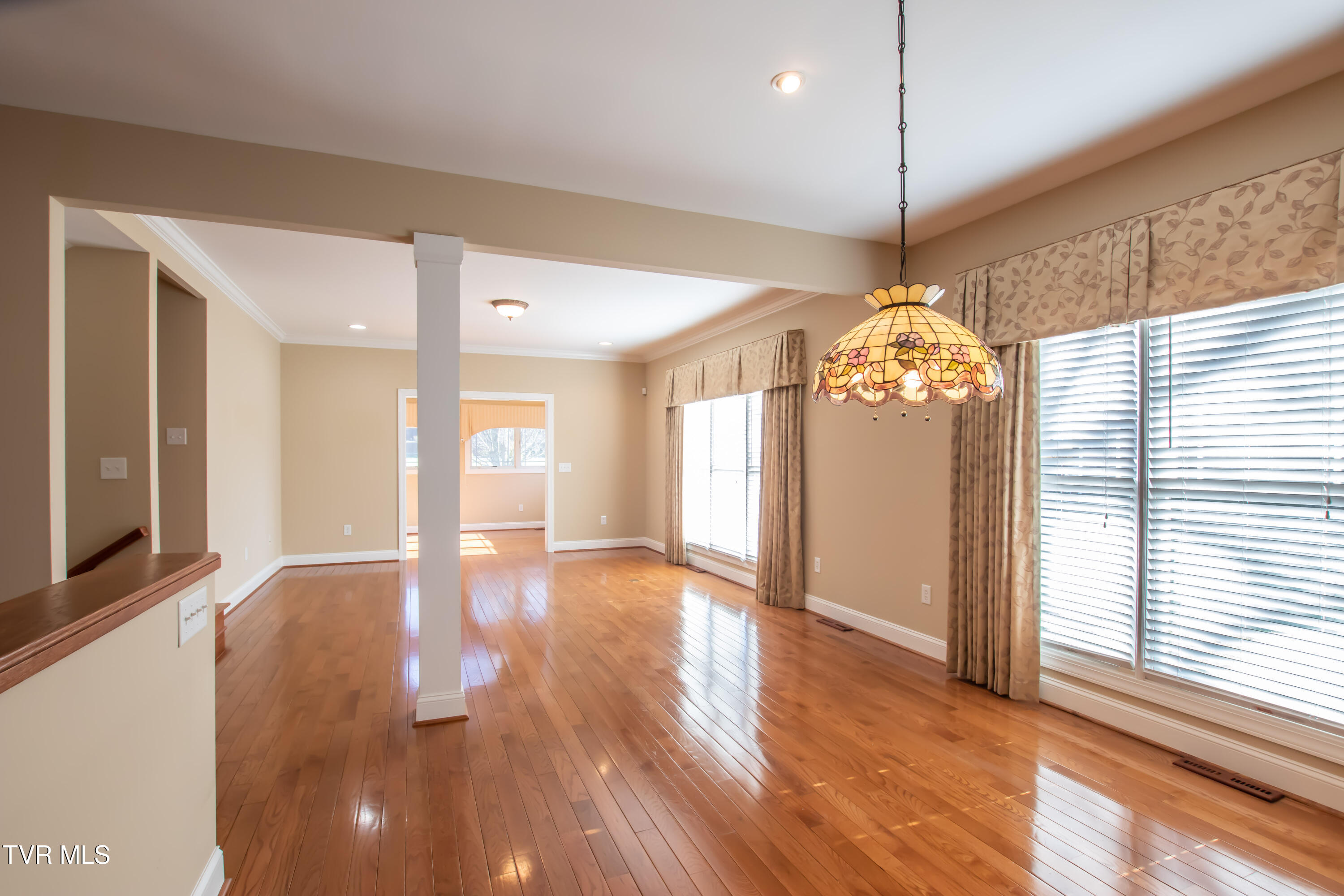 Bristol, Virginia 24202, United States, 3 Bedrooms Bedrooms, ,3 BathroomsBathrooms,Residential,Active,148