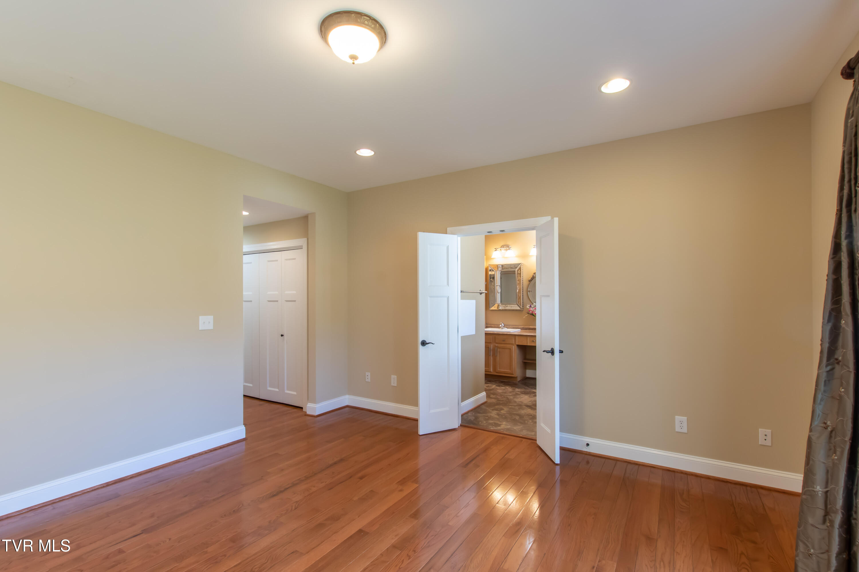 Bristol, Virginia 24202, United States, 3 Bedrooms Bedrooms, ,3 BathroomsBathrooms,Residential,Active,148