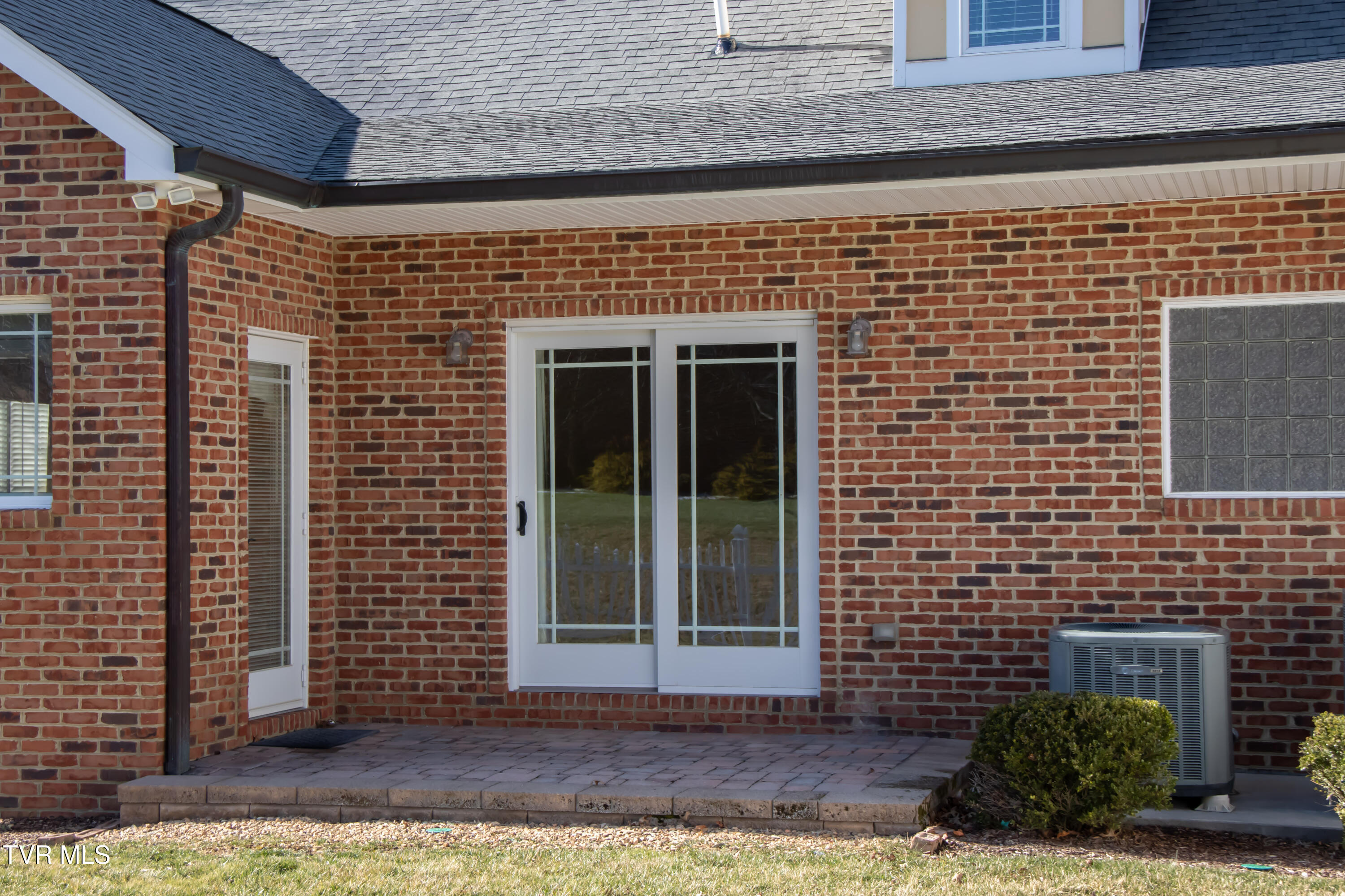 Bristol, Virginia 24202, United States, 3 Bedrooms Bedrooms, ,3 BathroomsBathrooms,Residential,Active,148