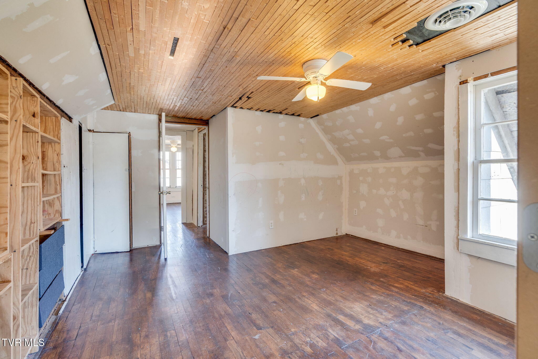 317 Independence Avenue, Mount Carmel, Tennessee image 19