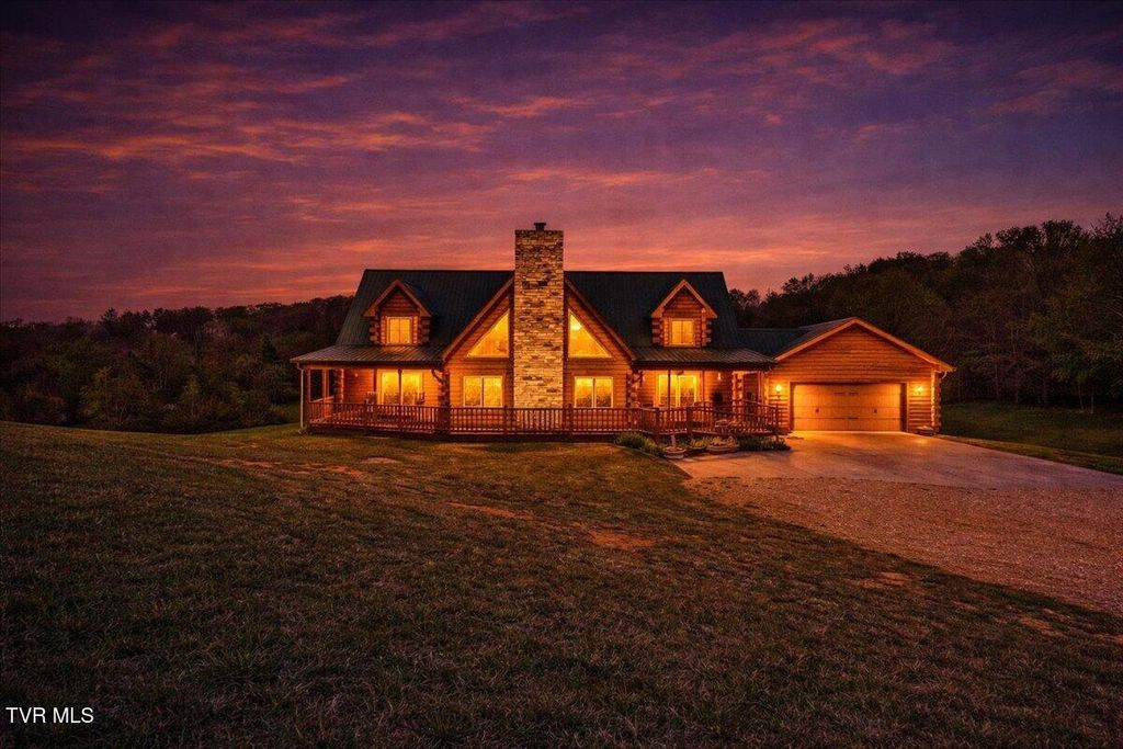 Photo of 460 Lowell Jones Road, Piney Flats, TN 37686 (MLS # 9993552)