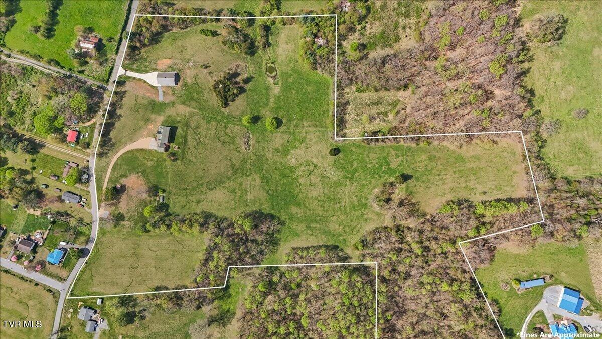 Piney Flats, Tennessee, 37686, United States, 3 Bedrooms Bedrooms, ,4 BathroomsBathrooms,Residential,Active,2034629