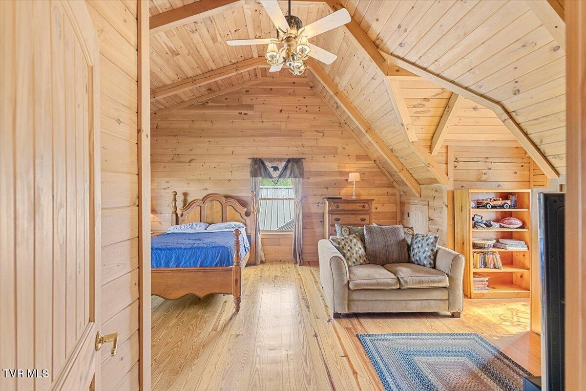 Piney Flats, Tennessee, 37686, United States, 3 Bedrooms Bedrooms, ,4 BathroomsBathrooms,Residential,Active,2034629