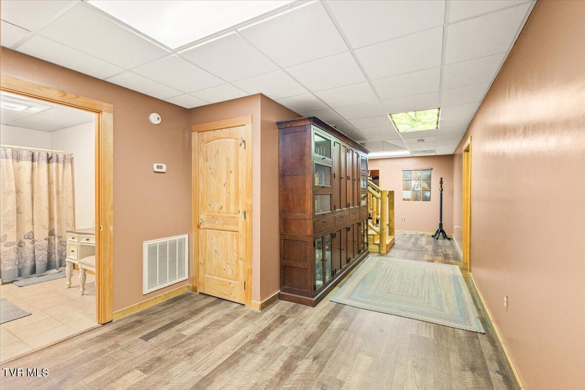 Piney Flats, Tennessee, 37686, United States, 3 Bedrooms Bedrooms, ,4 BathroomsBathrooms,Residential,Active,2034629