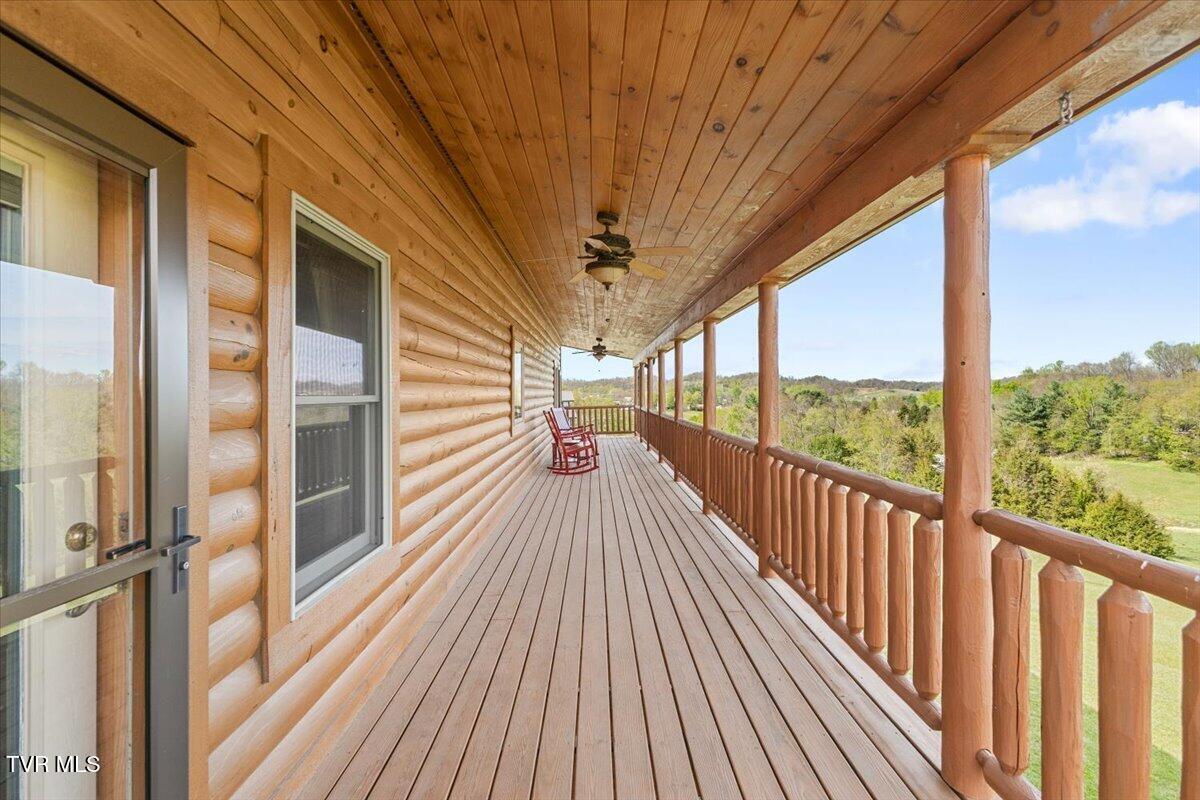 Piney Flats, Tennessee, 37686, United States, 3 Bedrooms Bedrooms, ,4 BathroomsBathrooms,Residential,Active,2034629