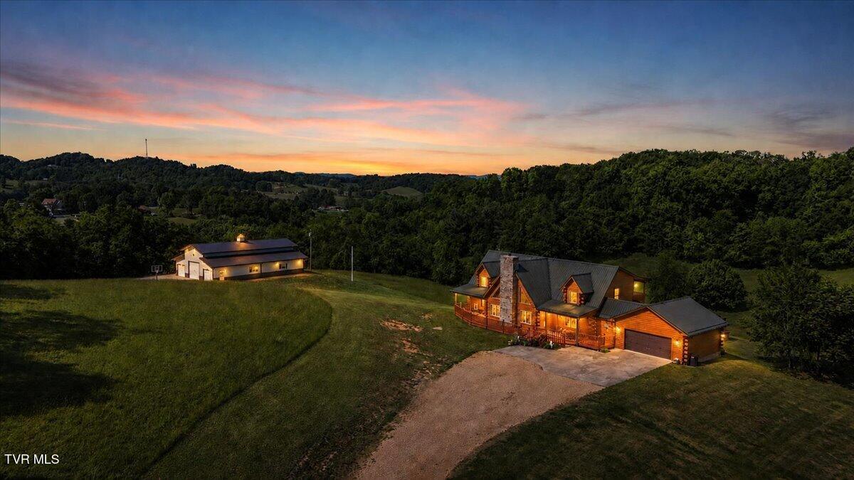 Piney Flats, Tennessee, 37686, United States, 3 Bedrooms Bedrooms, ,4 BathroomsBathrooms,Residential,Active,2034629