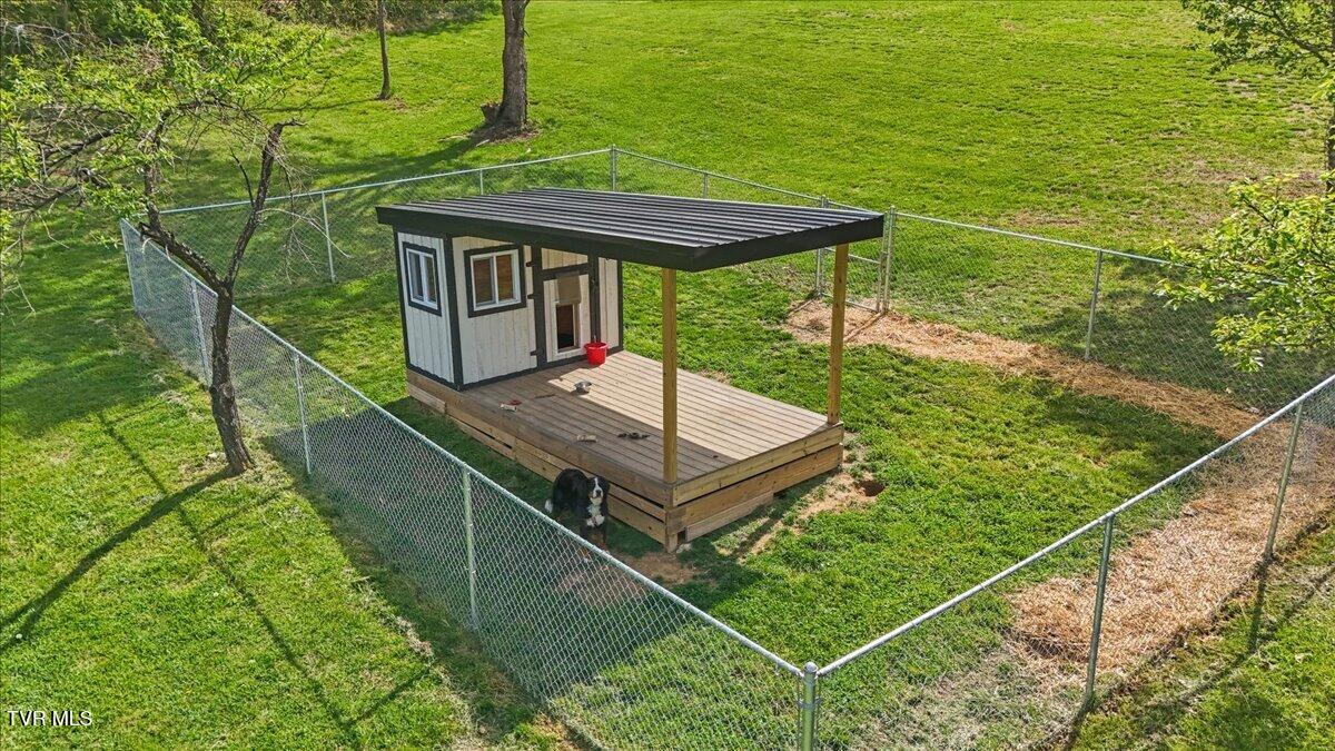 Piney Flats, Tennessee, 37686, United States, 3 Bedrooms Bedrooms, ,4 BathroomsBathrooms,Residential,Active,2034629