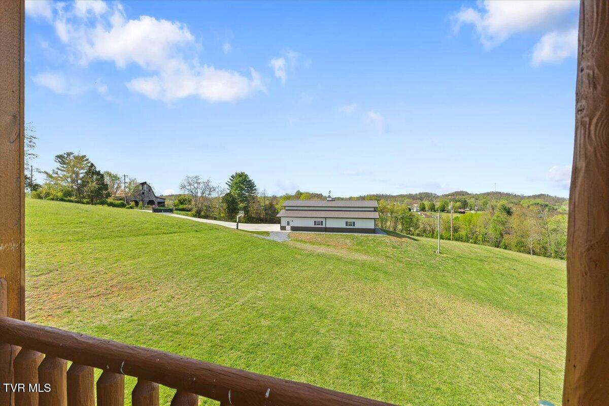 Piney Flats, Tennessee, 37686, United States, 3 Bedrooms Bedrooms, ,4 BathroomsBathrooms,Residential,Active,2034629