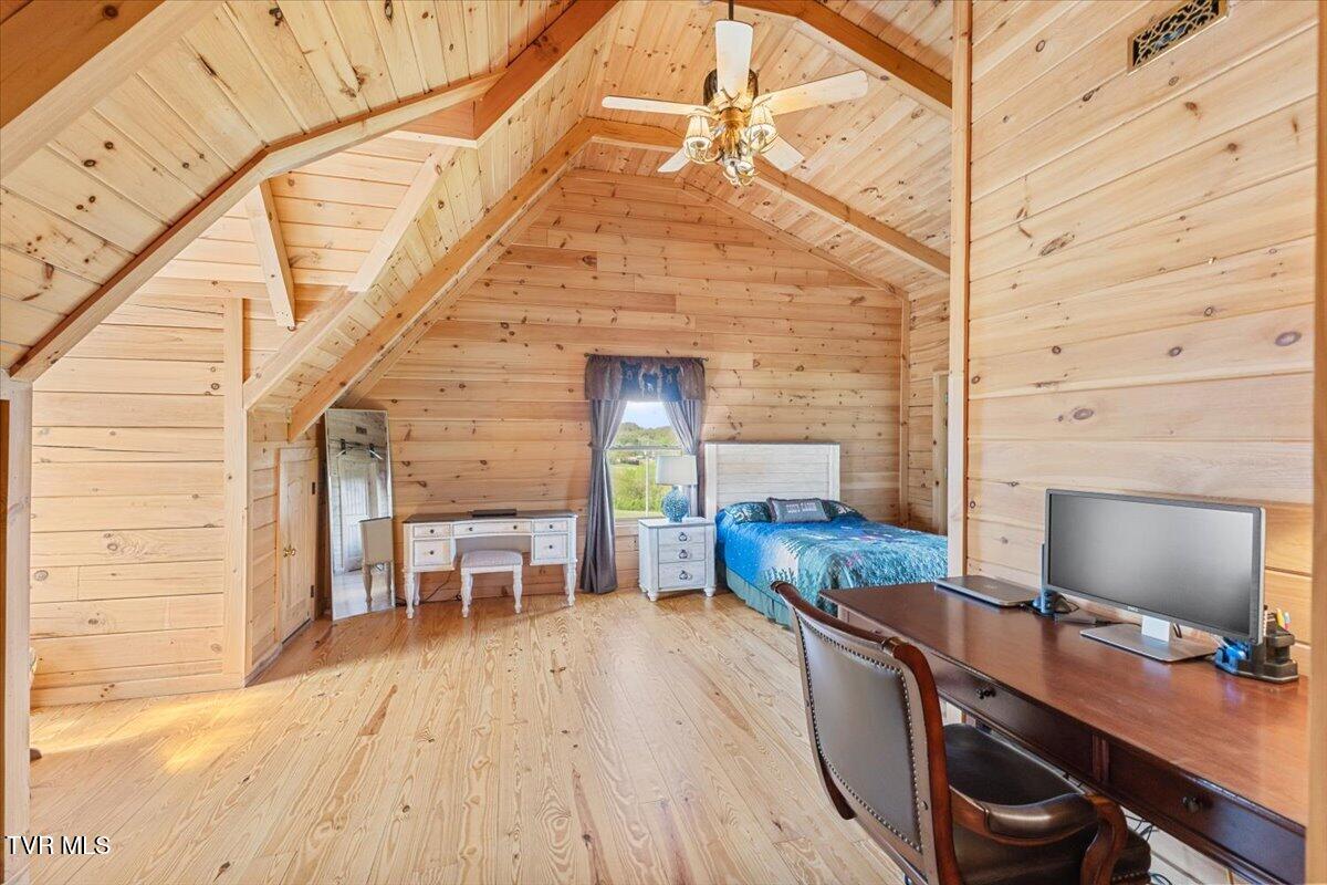 Piney Flats, Tennessee, 37686, United States, 3 Bedrooms Bedrooms, ,4 BathroomsBathrooms,Residential,Active,2034629