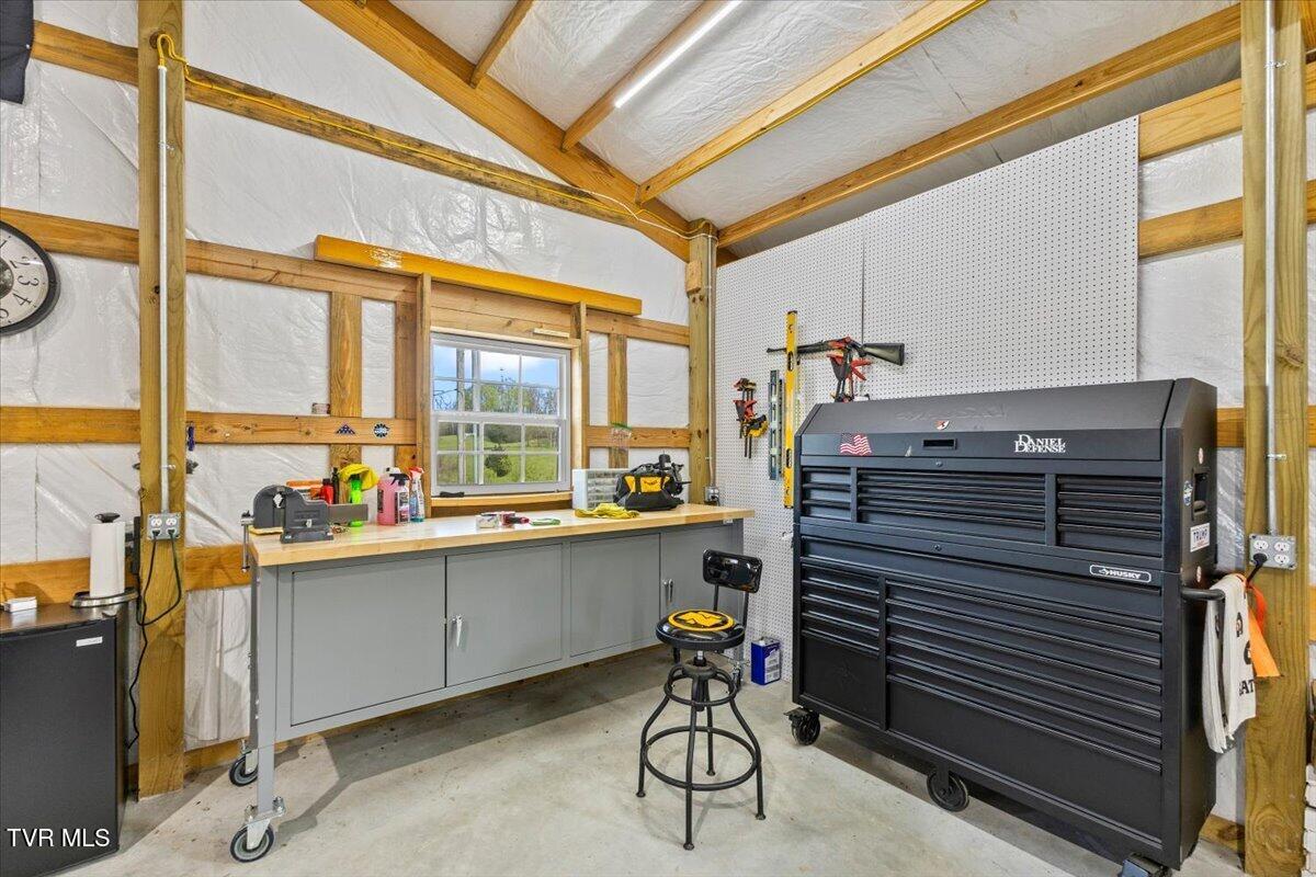 Piney Flats, Tennessee, 37686, United States, 3 Bedrooms Bedrooms, ,4 BathroomsBathrooms,Residential,Active,2034629
