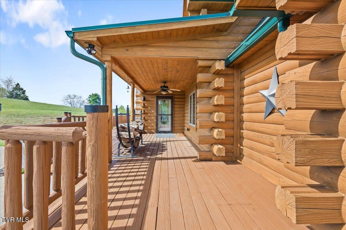 Piney Flats, Tennessee, 37686, United States, 3 Bedrooms Bedrooms, ,4 BathroomsBathrooms,Residential,Active,2034629