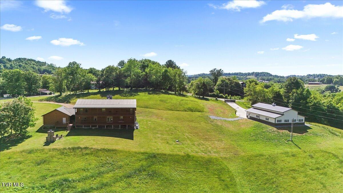 Piney Flats, Tennessee, 37686, United States, 3 Bedrooms Bedrooms, ,4 BathroomsBathrooms,Residential,Active,2034629