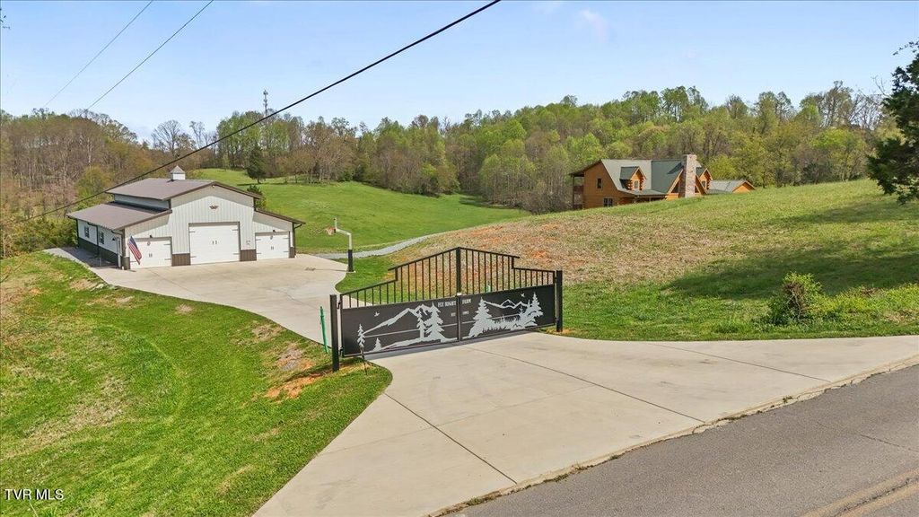 Photo of 460 Lowell Jones Road, Piney Flats, TN 37686 (MLS # 9993552)
