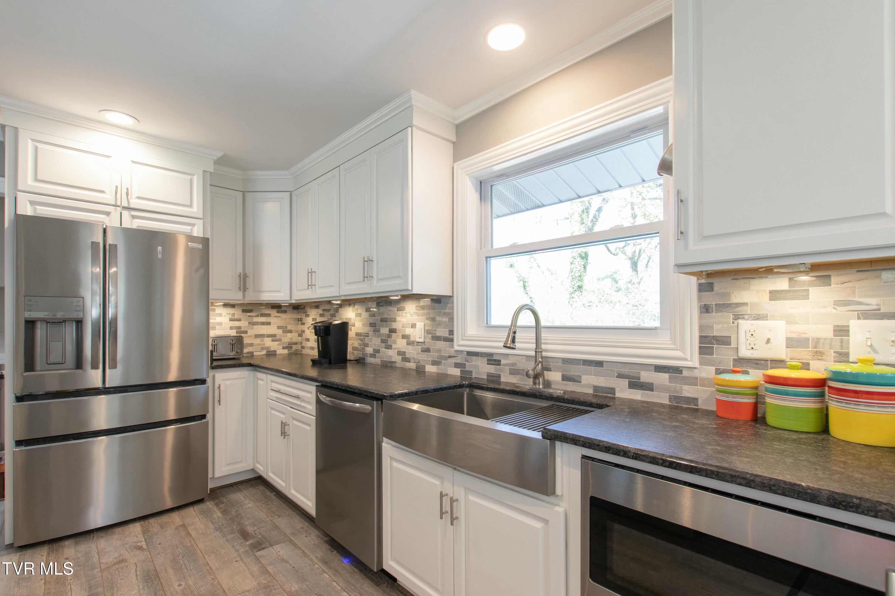 416 Mockingbird Road, Bristol, Tennessee image 14