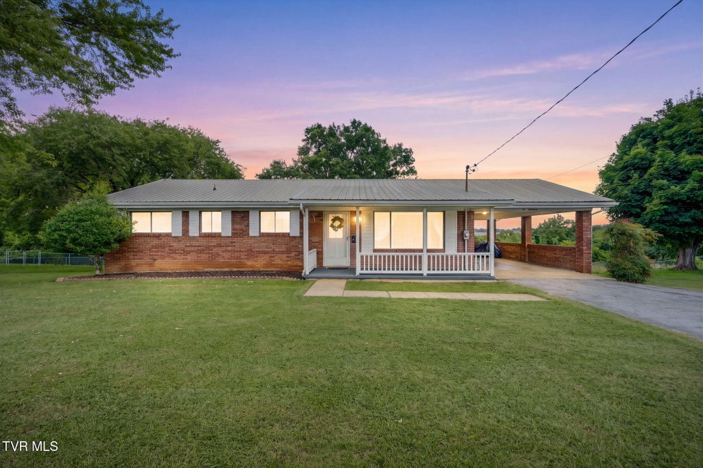 Photo of 619 Barton Ridge Road, Greeneville, TN 37745 (MLS # 9997554)