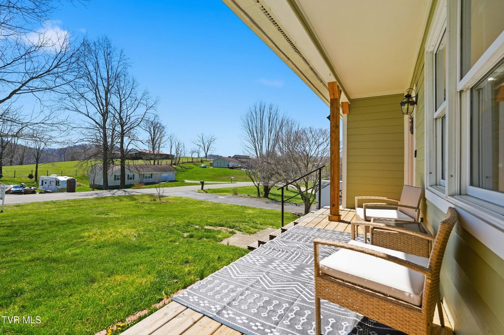 Photo of 26261 Beech Circle, Abingdon, VA 24211 (MLS # 9992818)