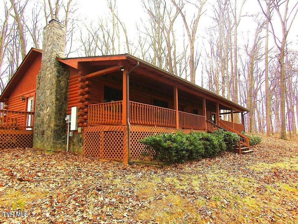 Photo of 144 Hollow Timbers Drive, Gray, TN 37615 (MLS # 9993738)