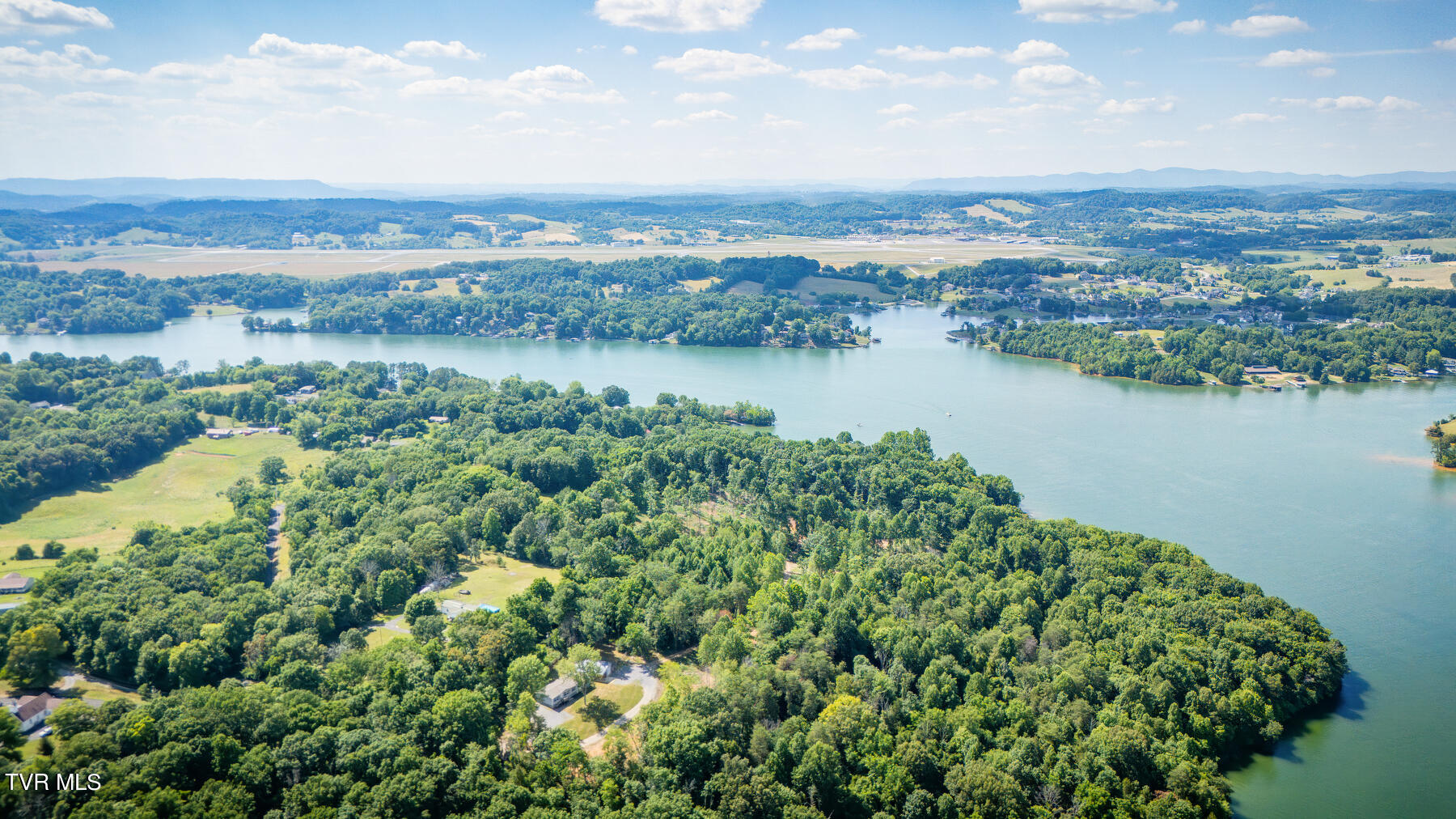 341 Haw Ridge Road, Piney Flats, Tennessee image 1