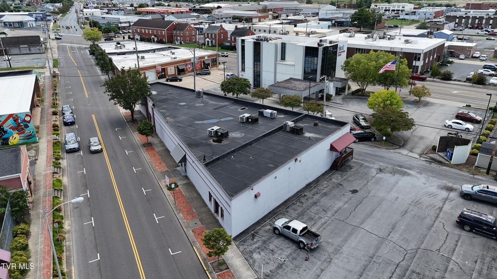 Photo of 440 Sullivan Street, Kingsport, TN 37660 (MLS # 9985033)