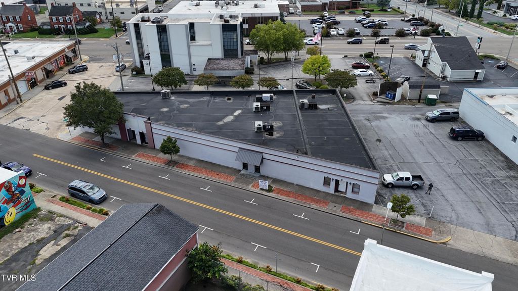 Photo of 440 Sullivan Street, Kingsport, TN 37660 (MLS # 9985033)