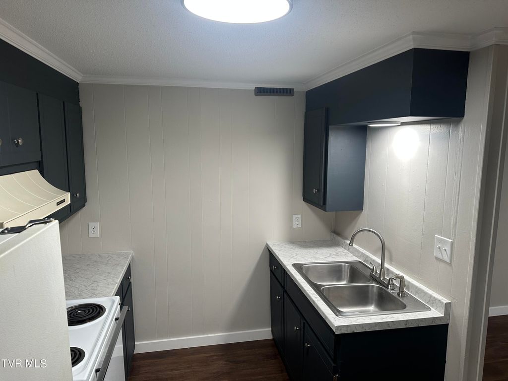 Photo of 116 Bayberry Street #5, Greeneville, TN 37743 (MLS # 9989470)