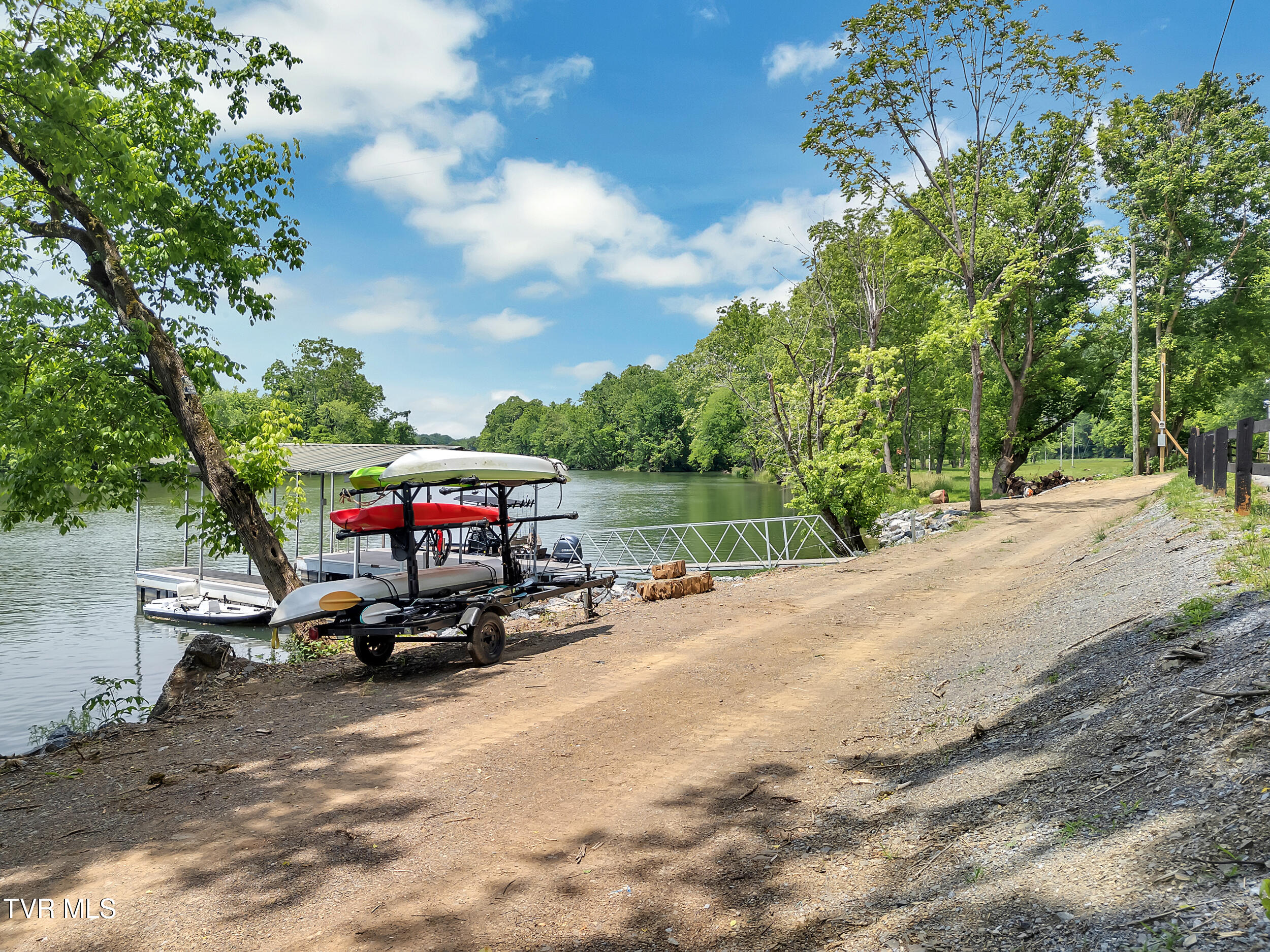 760 Herb Hodge Road, Johnson City, Tennessee image 5