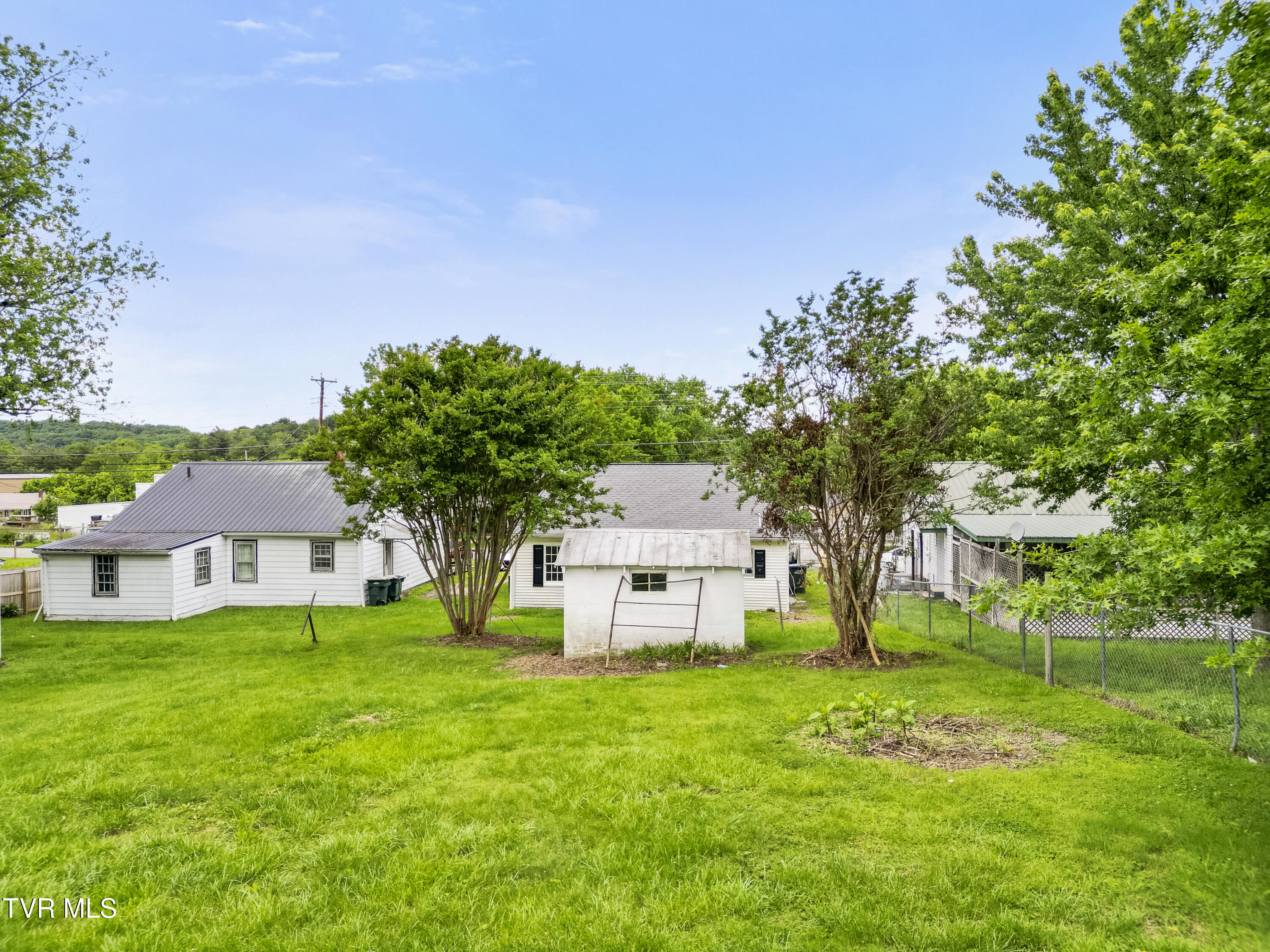 1121 Forest Street, Greeneville, Tennessee image 3