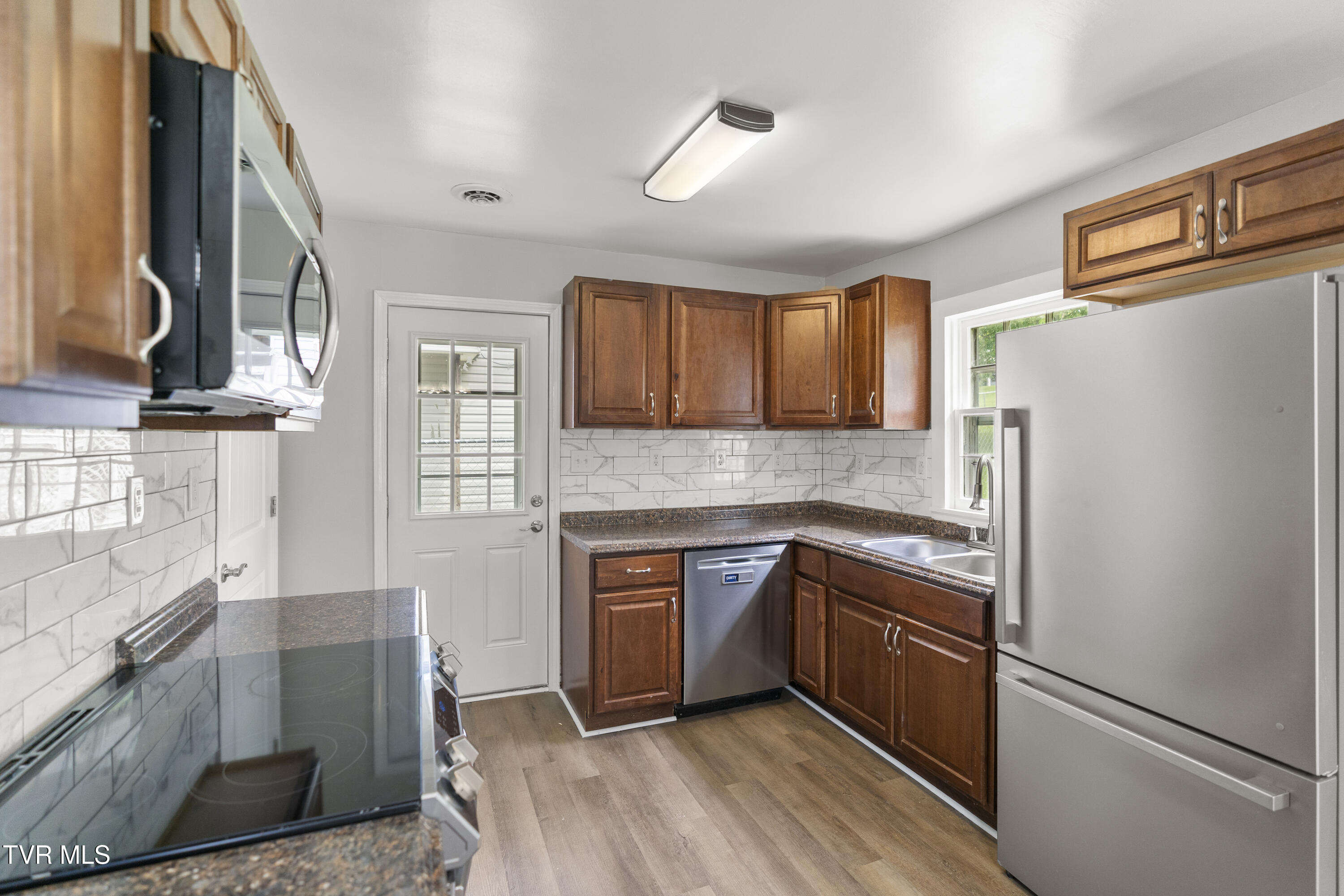 1121 Forest Street, Greeneville, Tennessee image 9