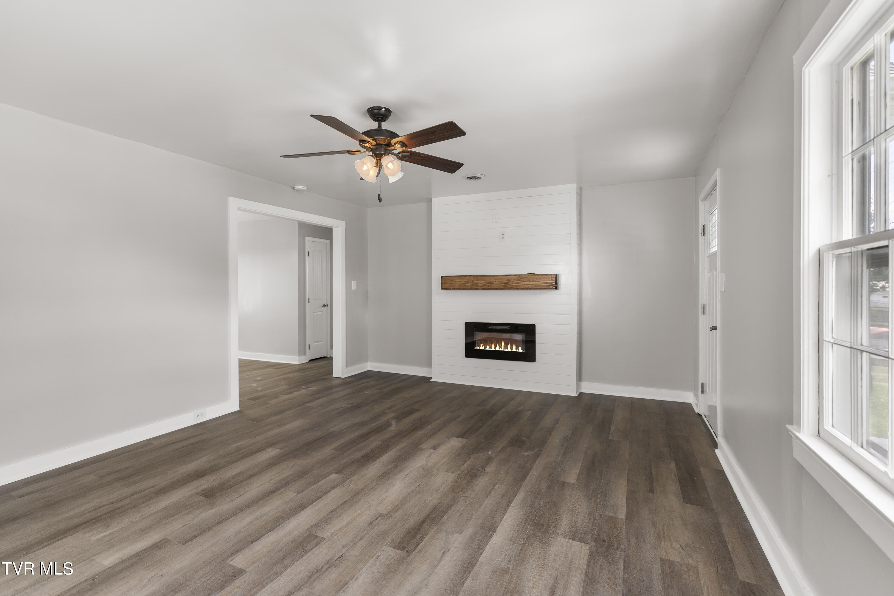 1121 Forest Street, Greeneville, Tennessee image 4