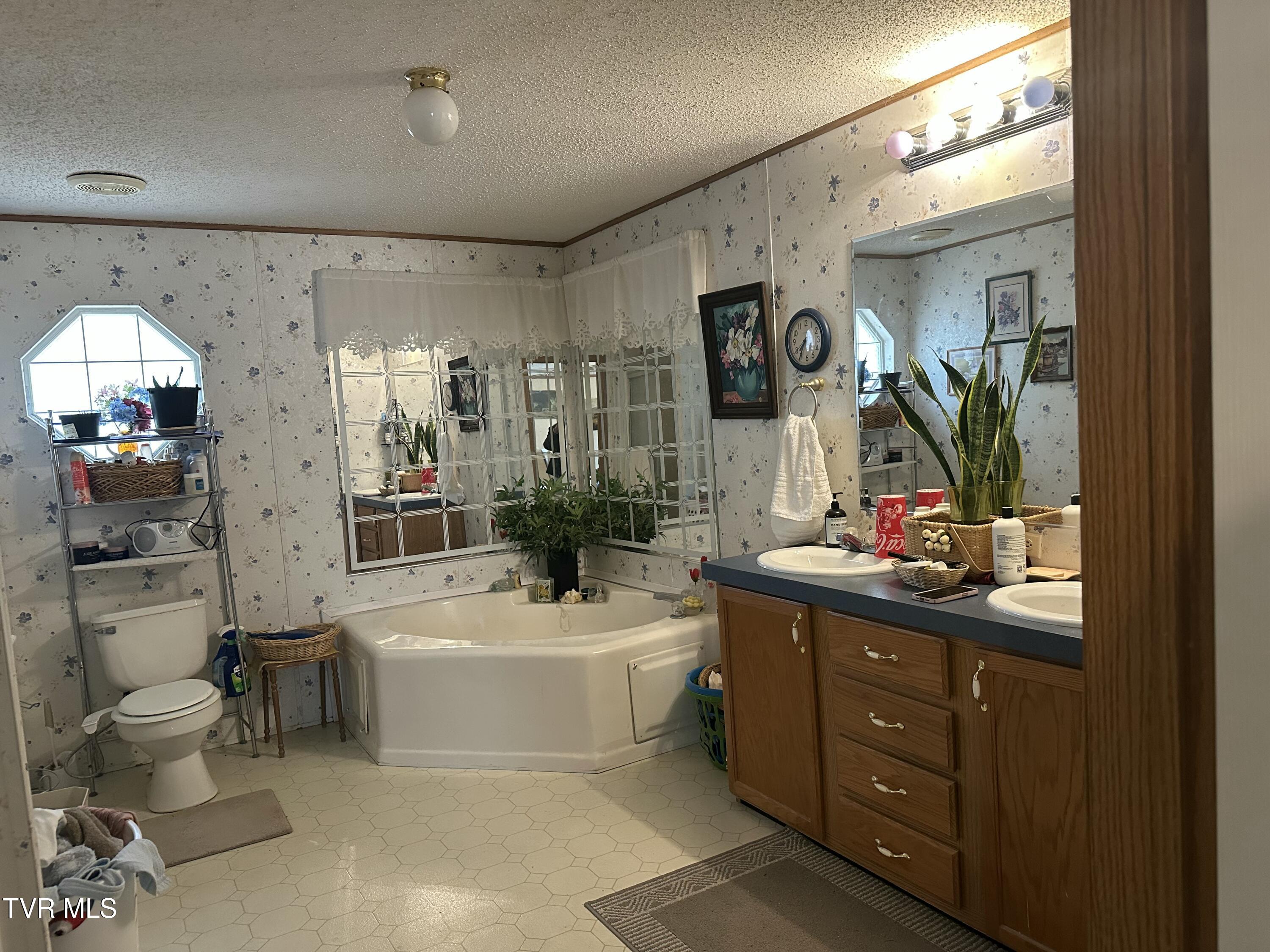 674 Ridge Drive, Piney Flats, Tennessee image 19