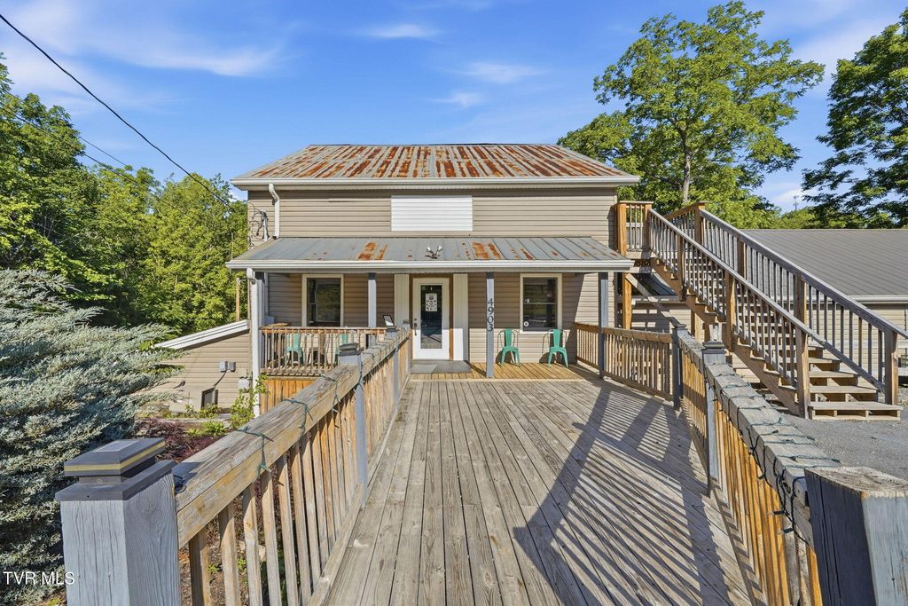 Photo of 4903 Roan Street, Johnson City, TN 37615 (MLS # 9996714)