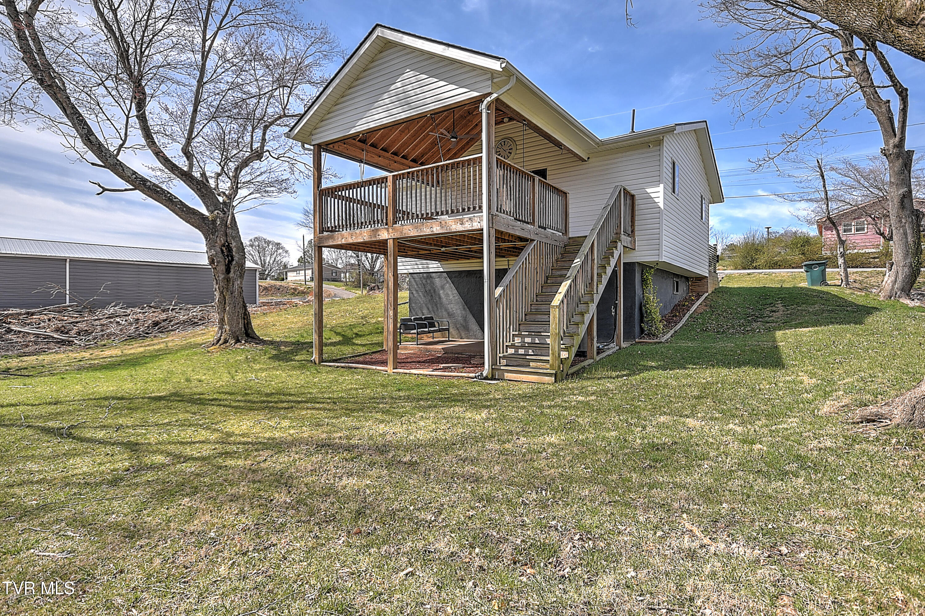 128 Hemlock Drive, Bristol, Virginia image 36