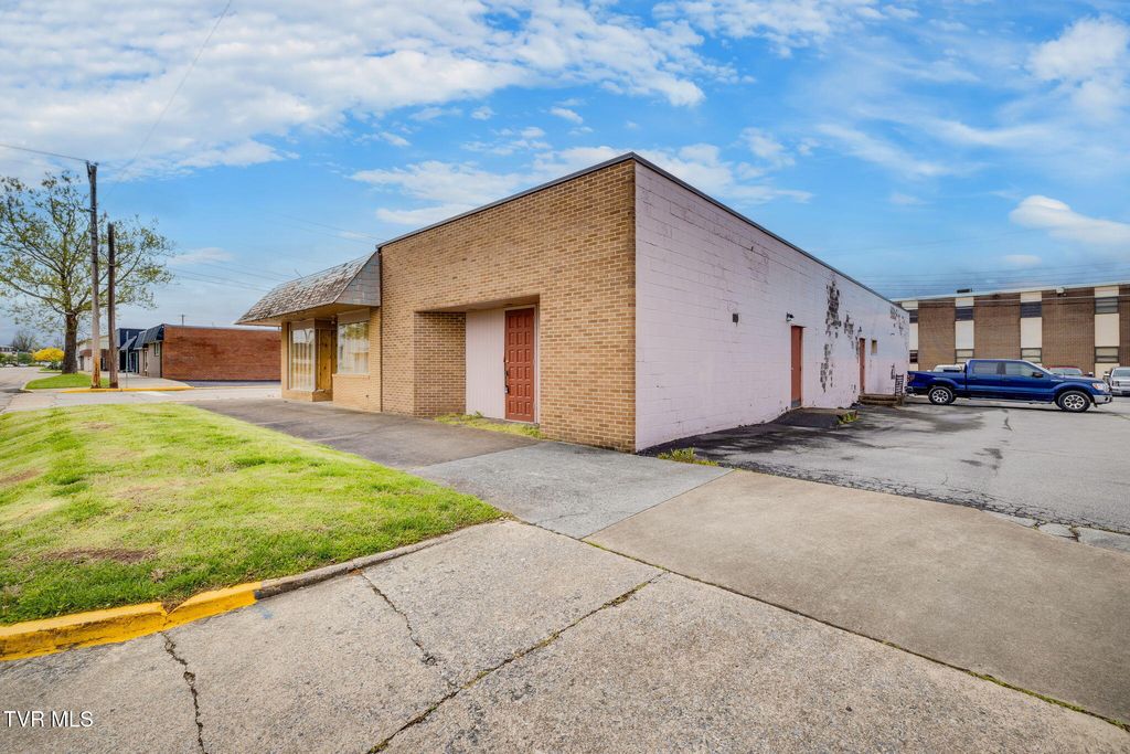 Photo of 449 Market Street, Kingsport, TN 37660 (MLS # 9995363)