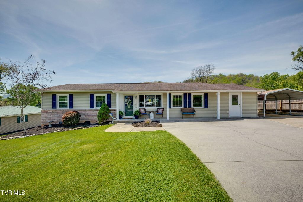 Photo of 1610 Lasalle Street, Kingsport, TN 37665 (MLS # 9993737)