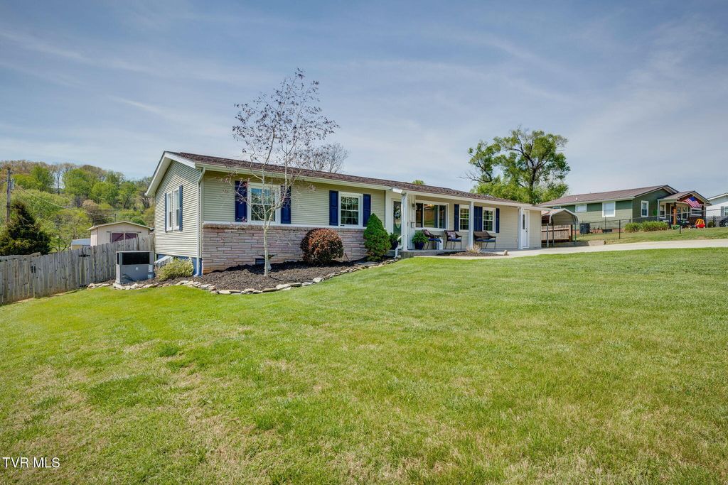 Photo of 1610 Lasalle Street, Kingsport, TN 37665 (MLS # 9993737)