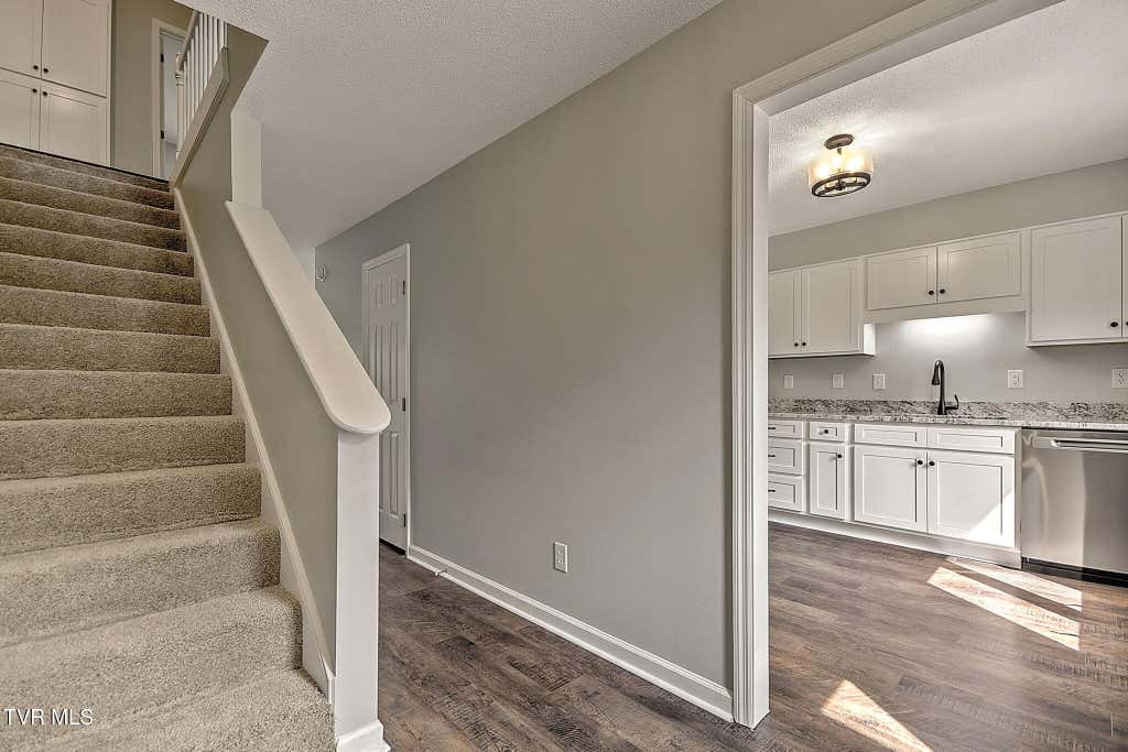Photo of 1111 Timbers East #*, Greeneville, TN 37745 (MLS # 9998496)