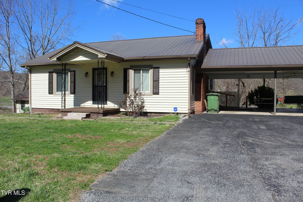 Photo of 6284 Us Highway 421, Pennington Gap, VA 24277 (MLS # 9992357)