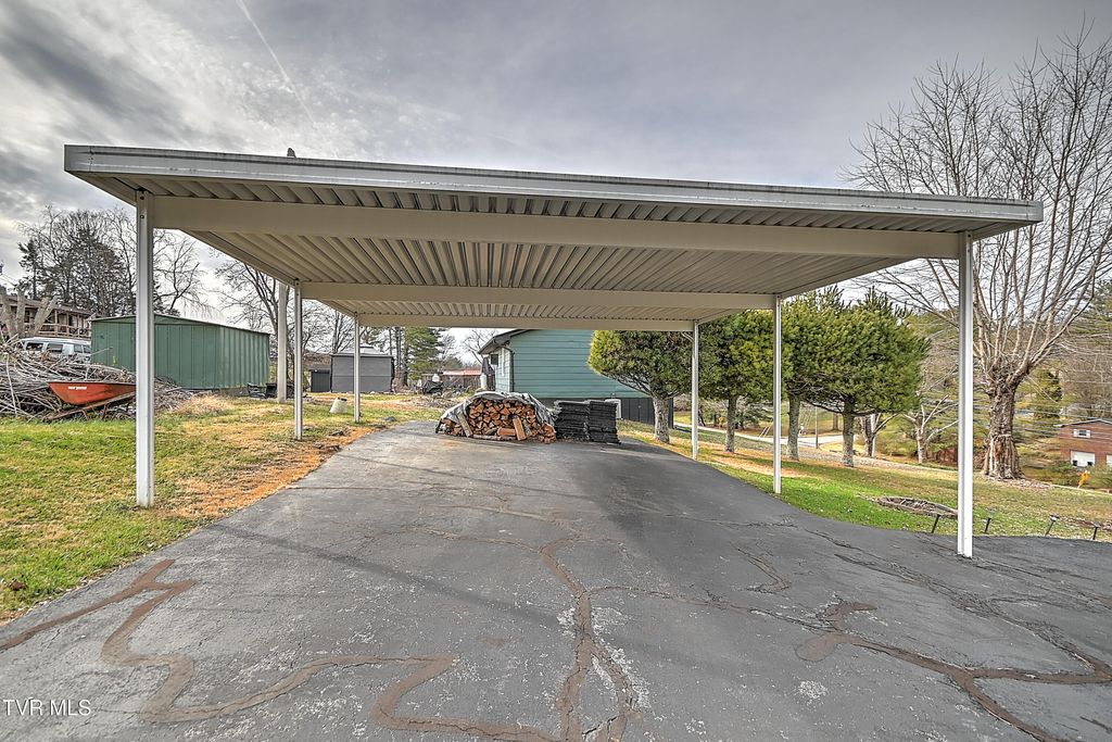 Photo of 270 Alders Place Extension, Bristol, TN 37620 (MLS # 9989385)