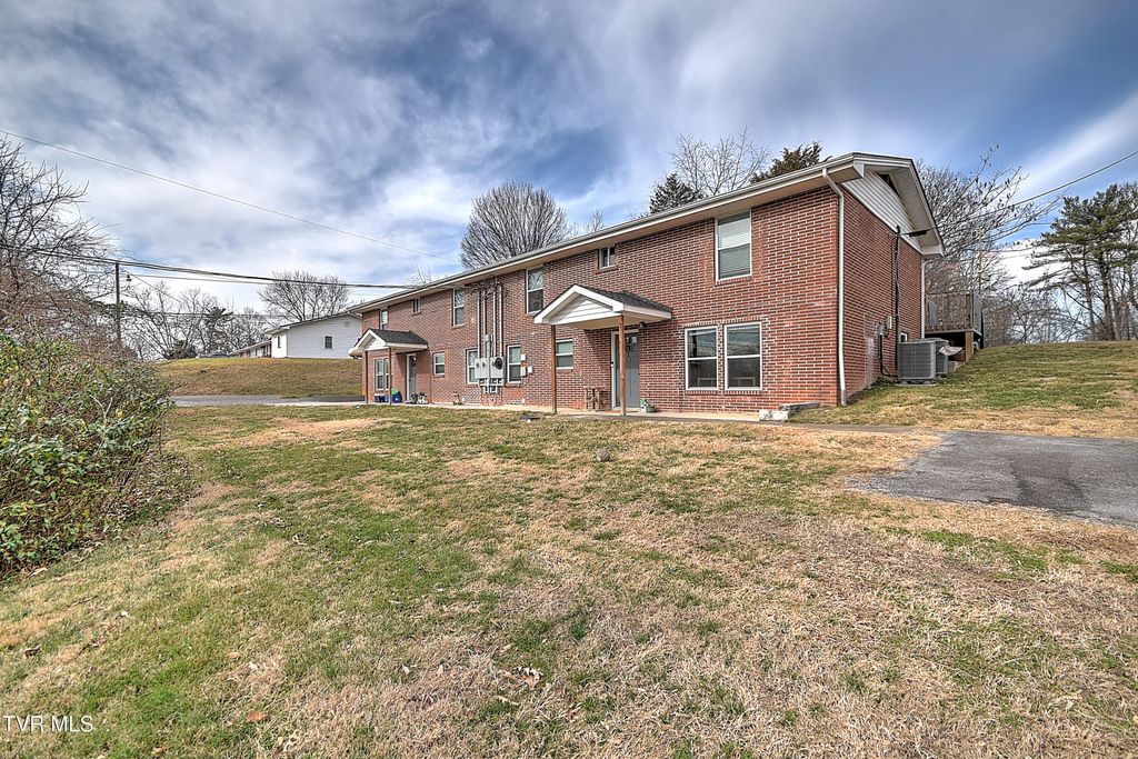 Photo of 127 Patrick Lane, Gray, TN 37615 (MLS # 9991960)