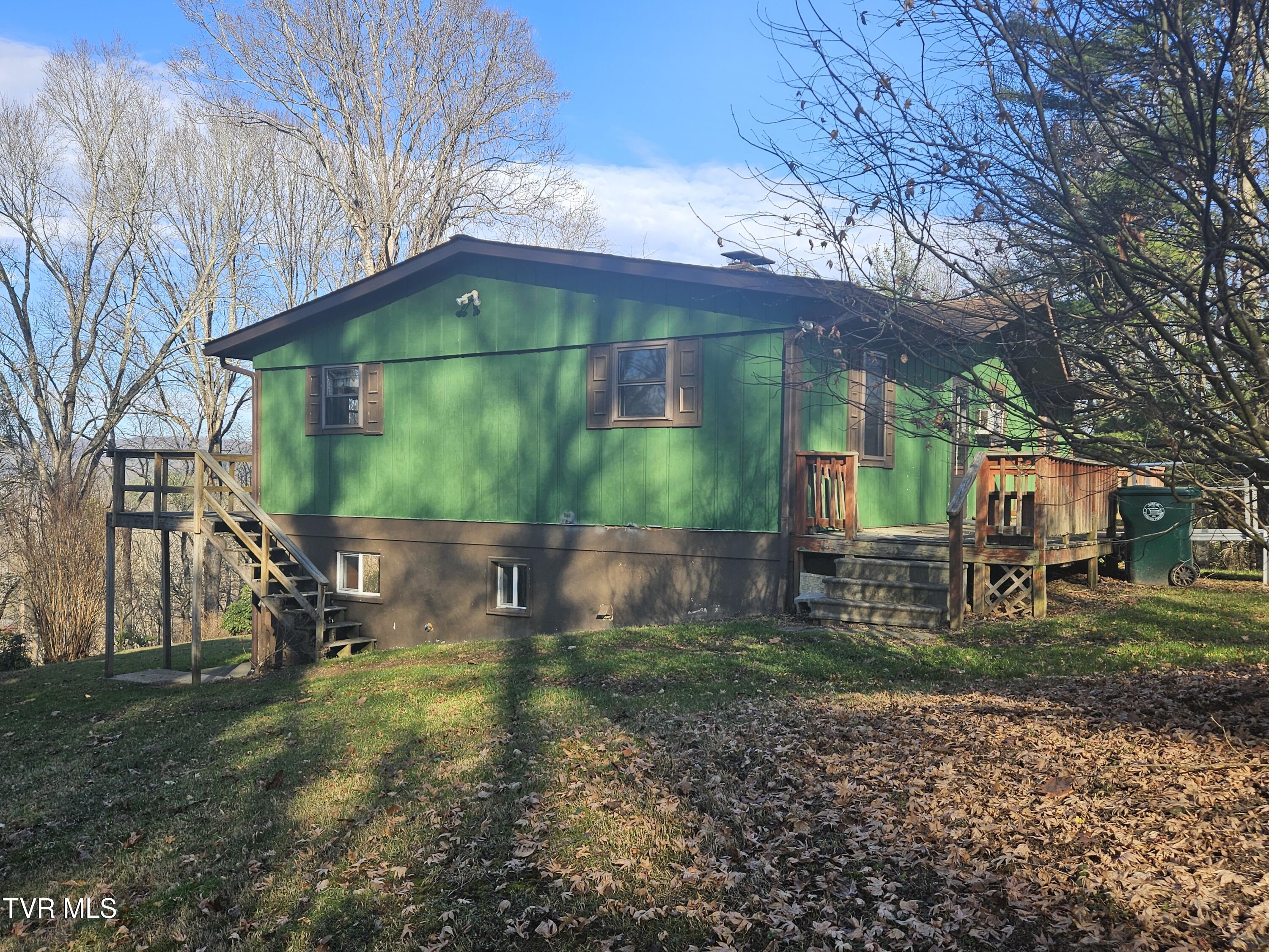 329 Chalet Drive, Coeburn, Virginia image 2