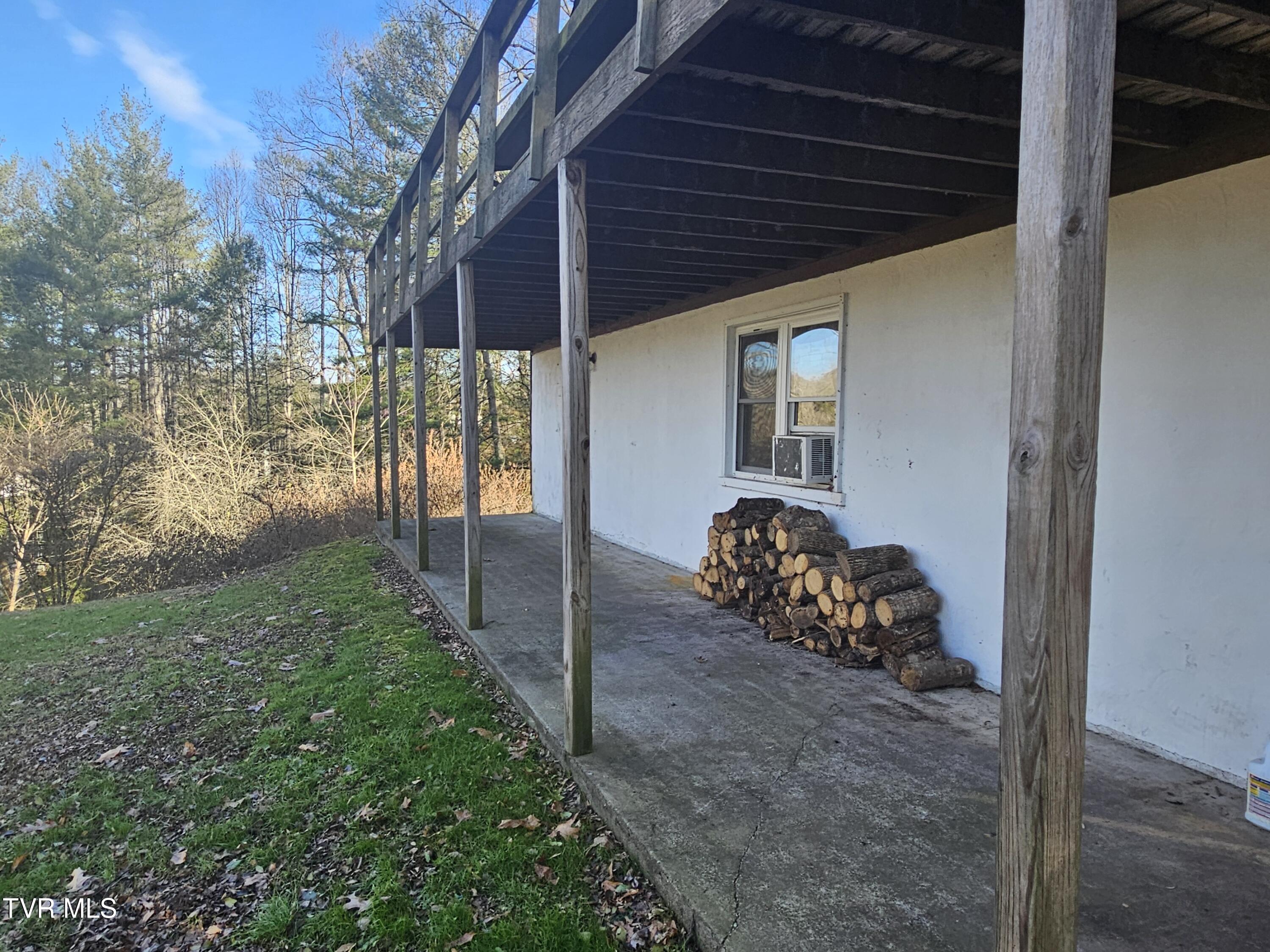 329 Chalet Drive, Coeburn, Virginia image 38
