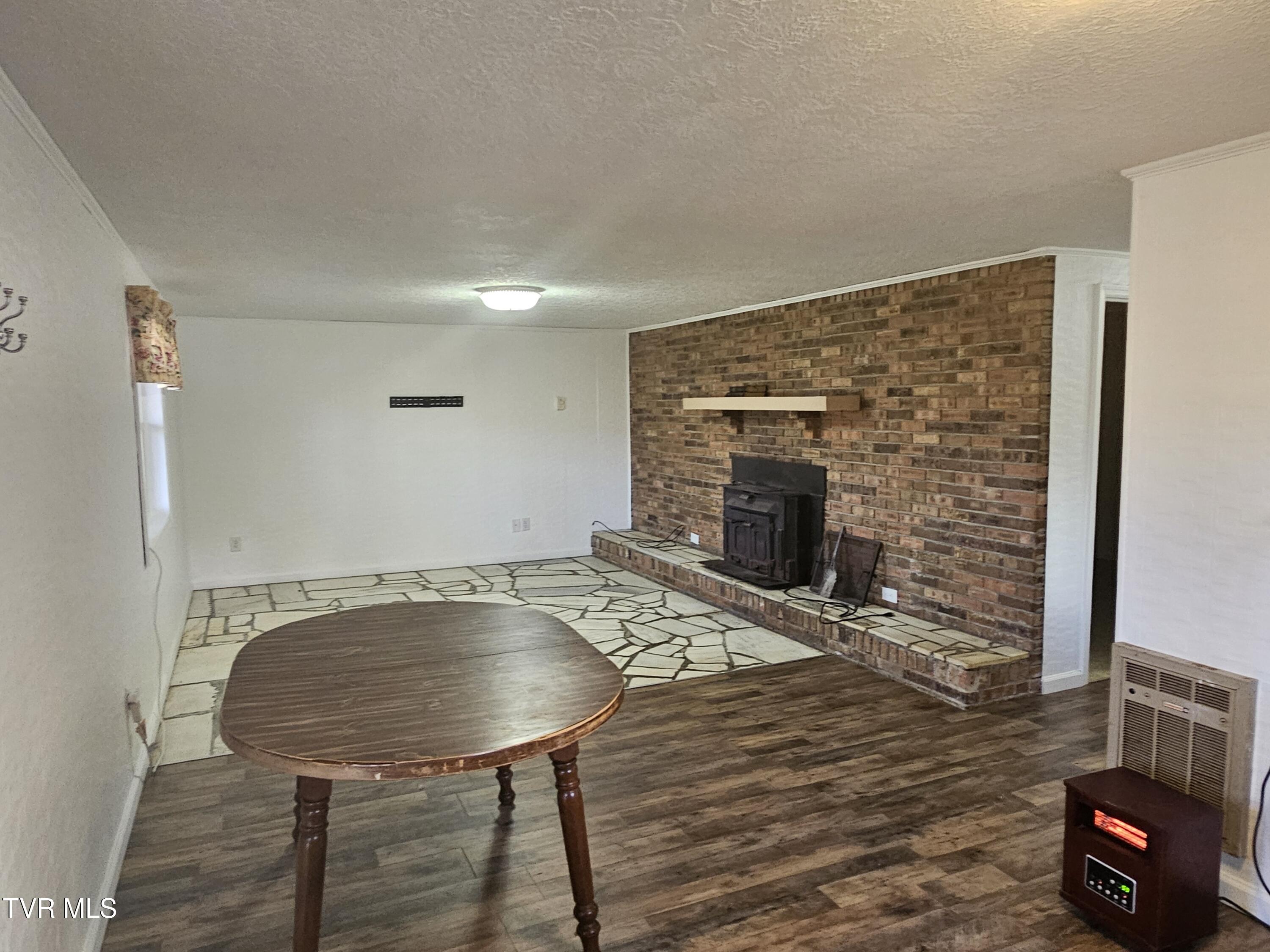 329 Chalet Drive, Coeburn, Virginia image 31