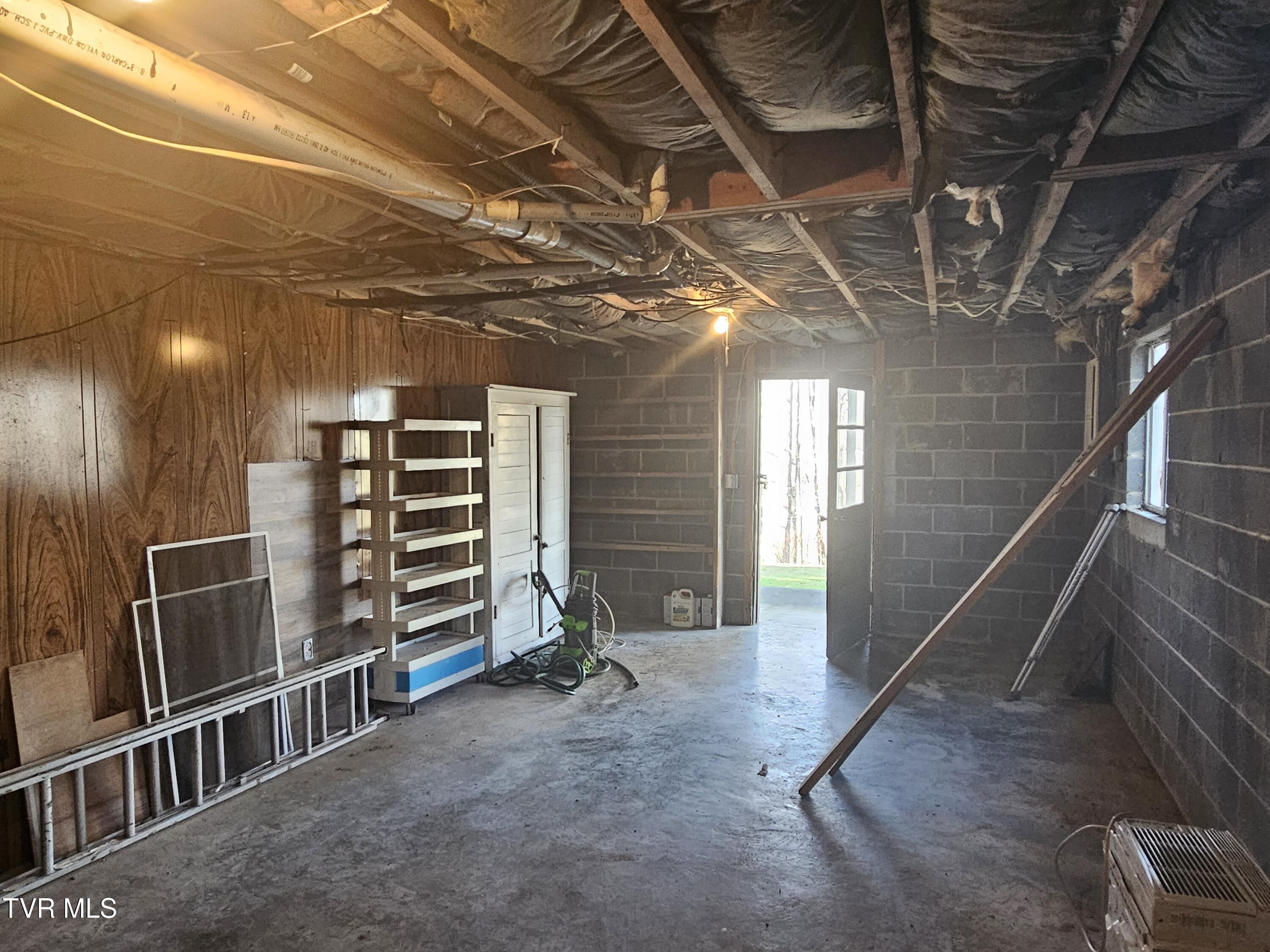 329 Chalet Drive, Coeburn, Virginia image 40