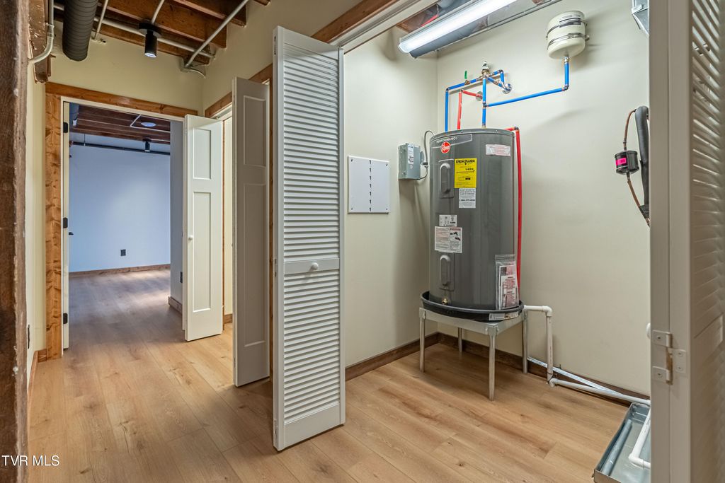 Photo of 453 Main Street #500, Kingsport, TN 37660 (MLS # 9990797)