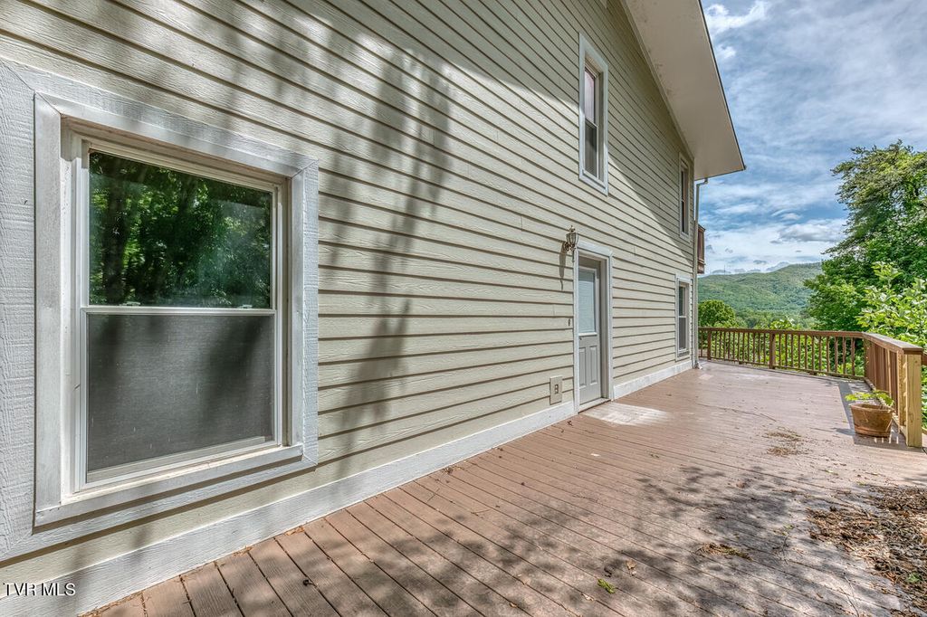 Photo of 5 Bingham Court, Johnson City, TN 37604 (MLS # 9994791)
