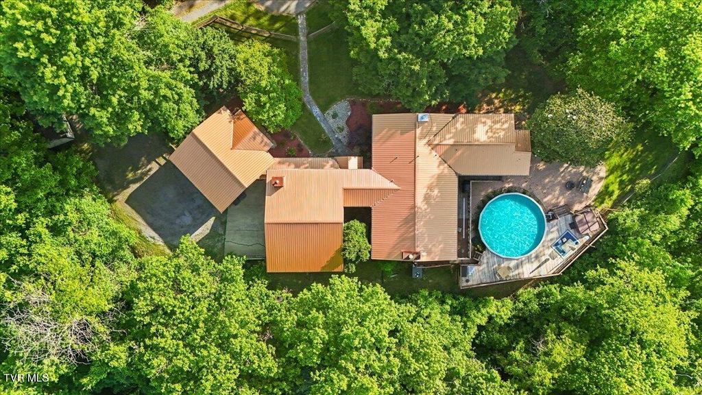 Photo of 305 Pleasley Road, Kingsport, TN 37660 (MLS # 9995168)