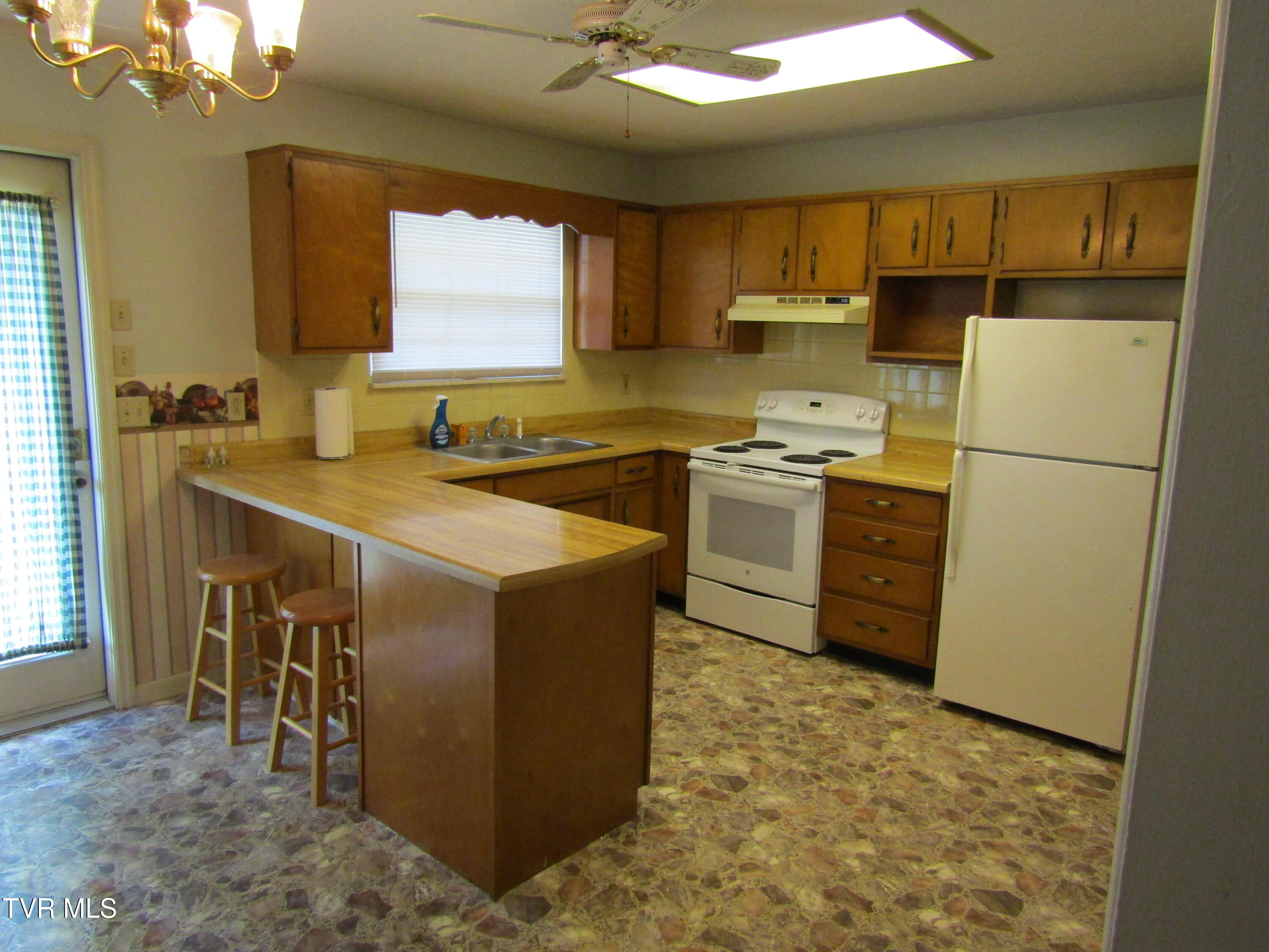 403 Morningside Drive, Rogersville, Tennessee image 11