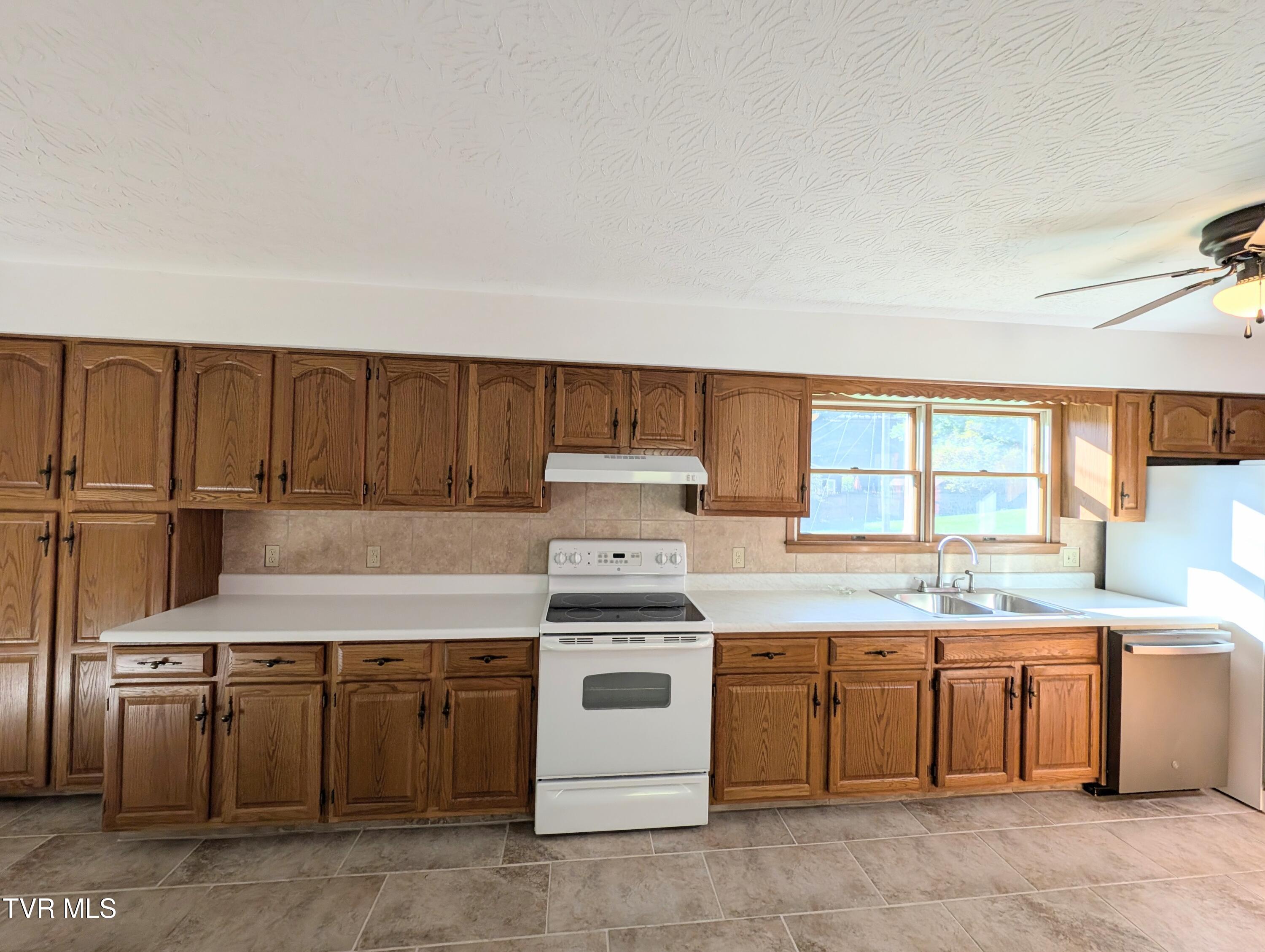 139 Oak Dale Drive, Clintwood, Virginia image 25