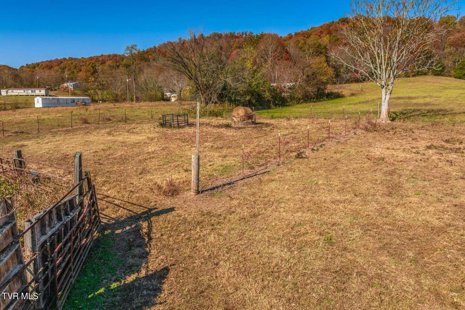 128 Dogwood Lane, Whitesburg, Tennessee image 2
