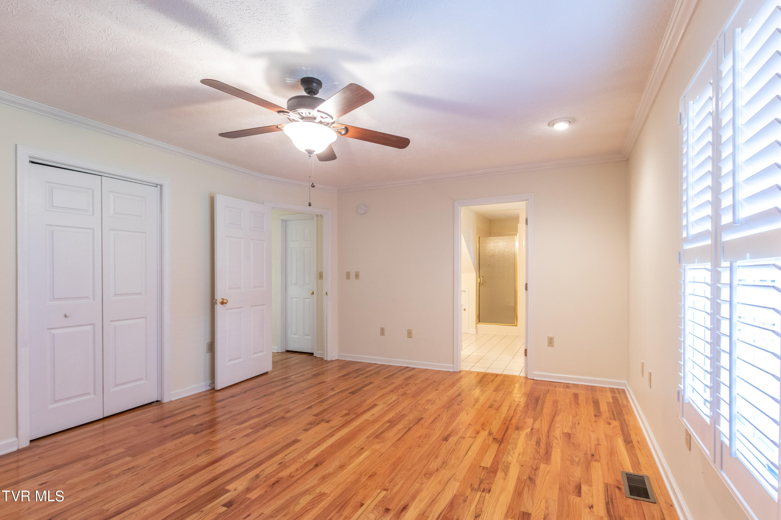 Abingdon, Virginia 24211, United States, 3 Bedrooms Bedrooms, ,2 BathroomsBathrooms,Residential,Pending,47545